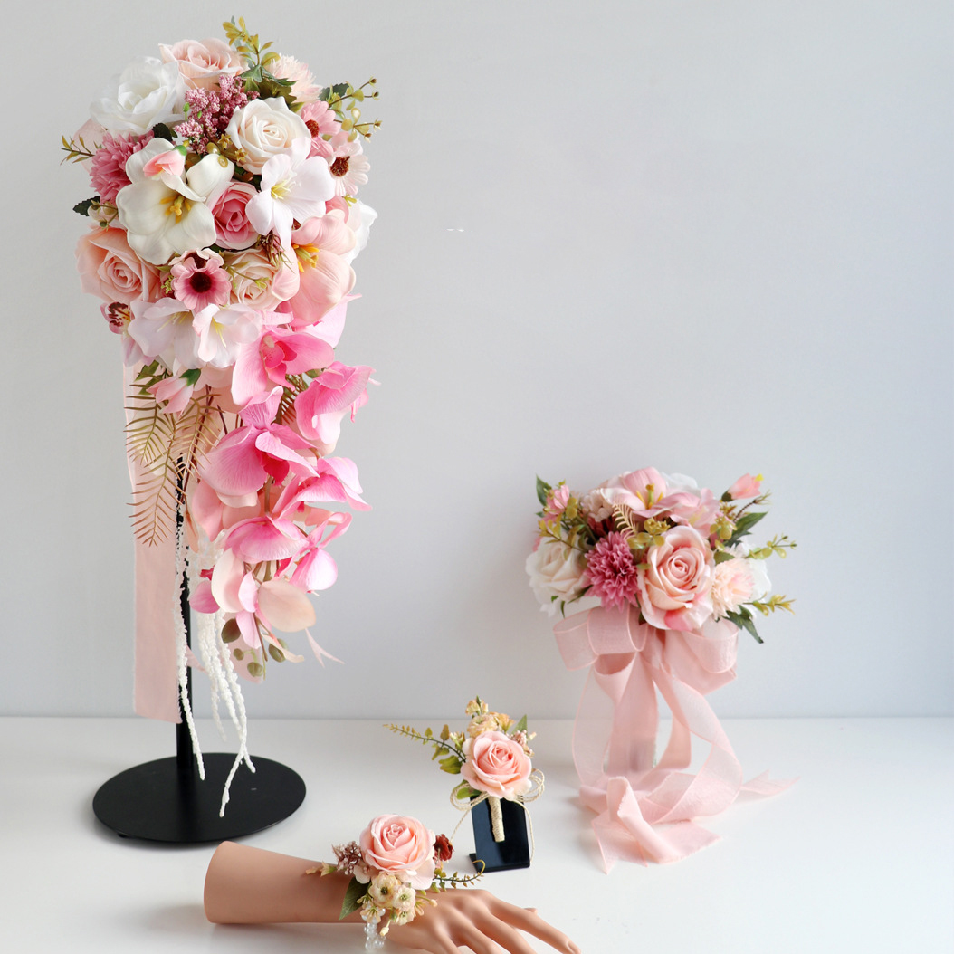 ヤンニュー ピンク ウェディングブーケ コサージュ ブートニ - Wedding Ceremony Supply のレビューと価格
