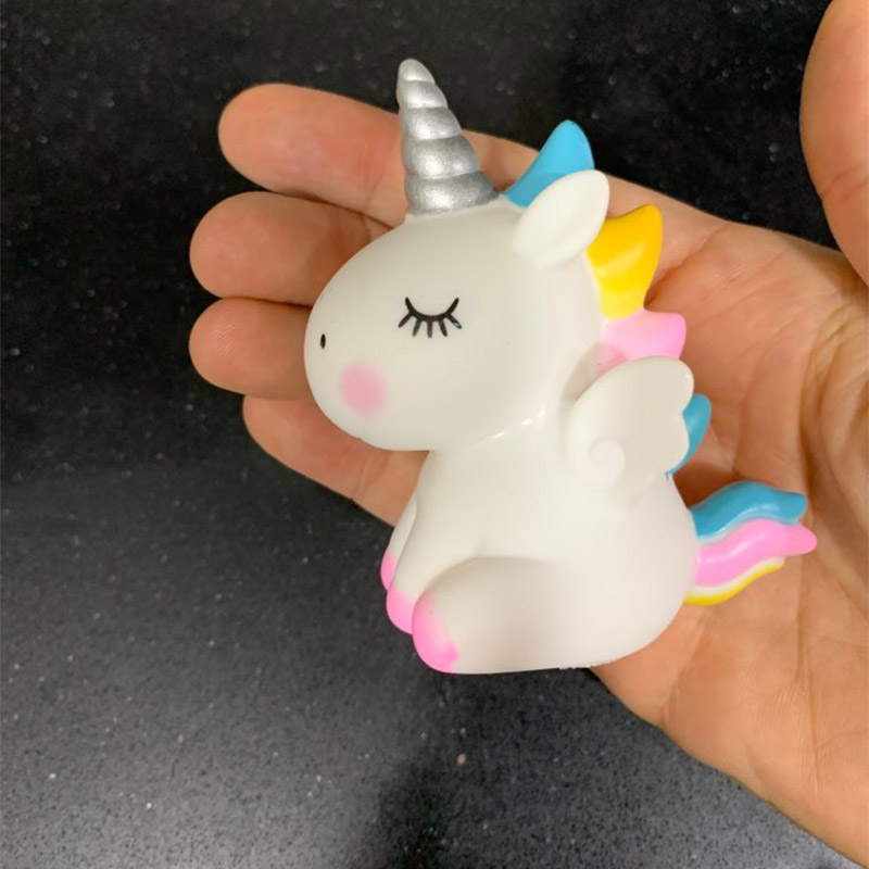 子供のためのユニコーンパーティー用品,プレート,ナプキン,カ - Confetti Balloon Set のレビューと価格